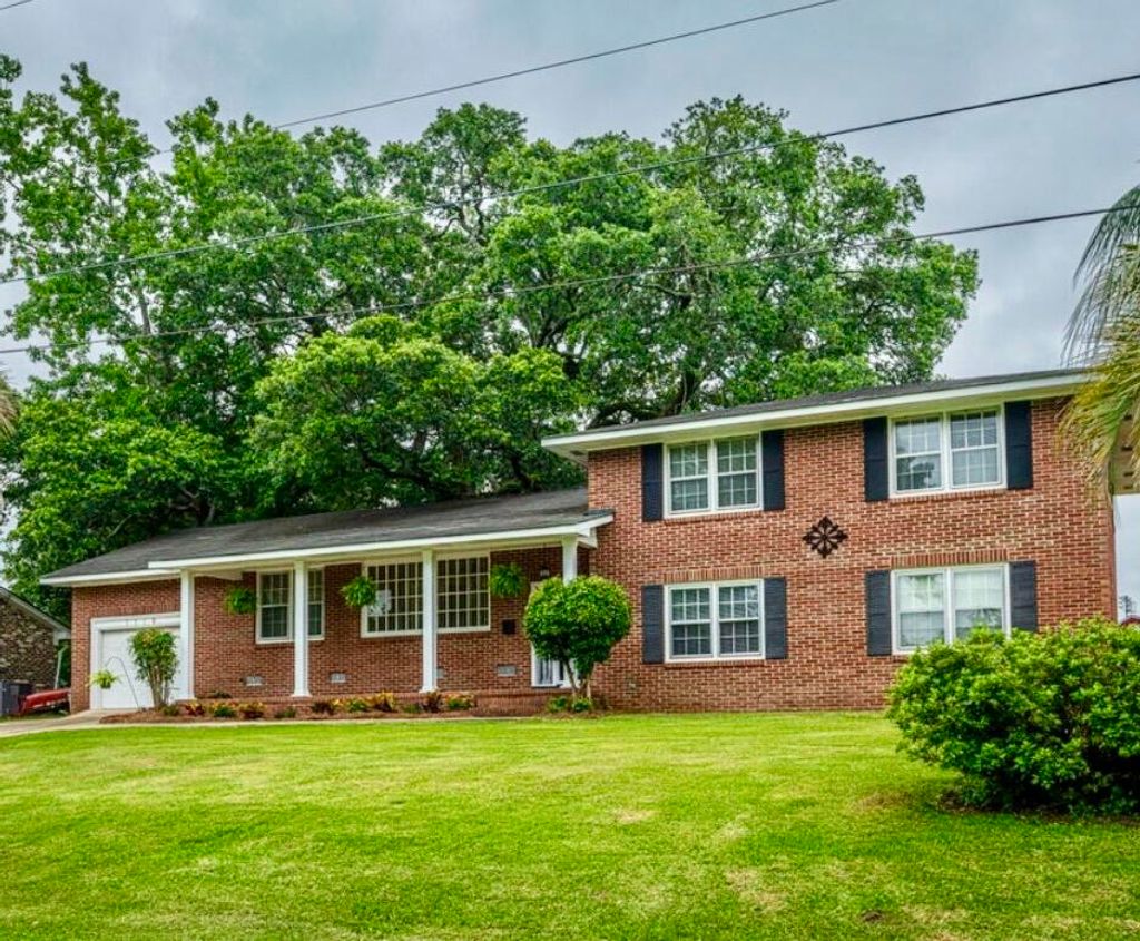 Photo of 1119 Smithfield Place, Hanahan, SC 29410 (MLS # 26009542)