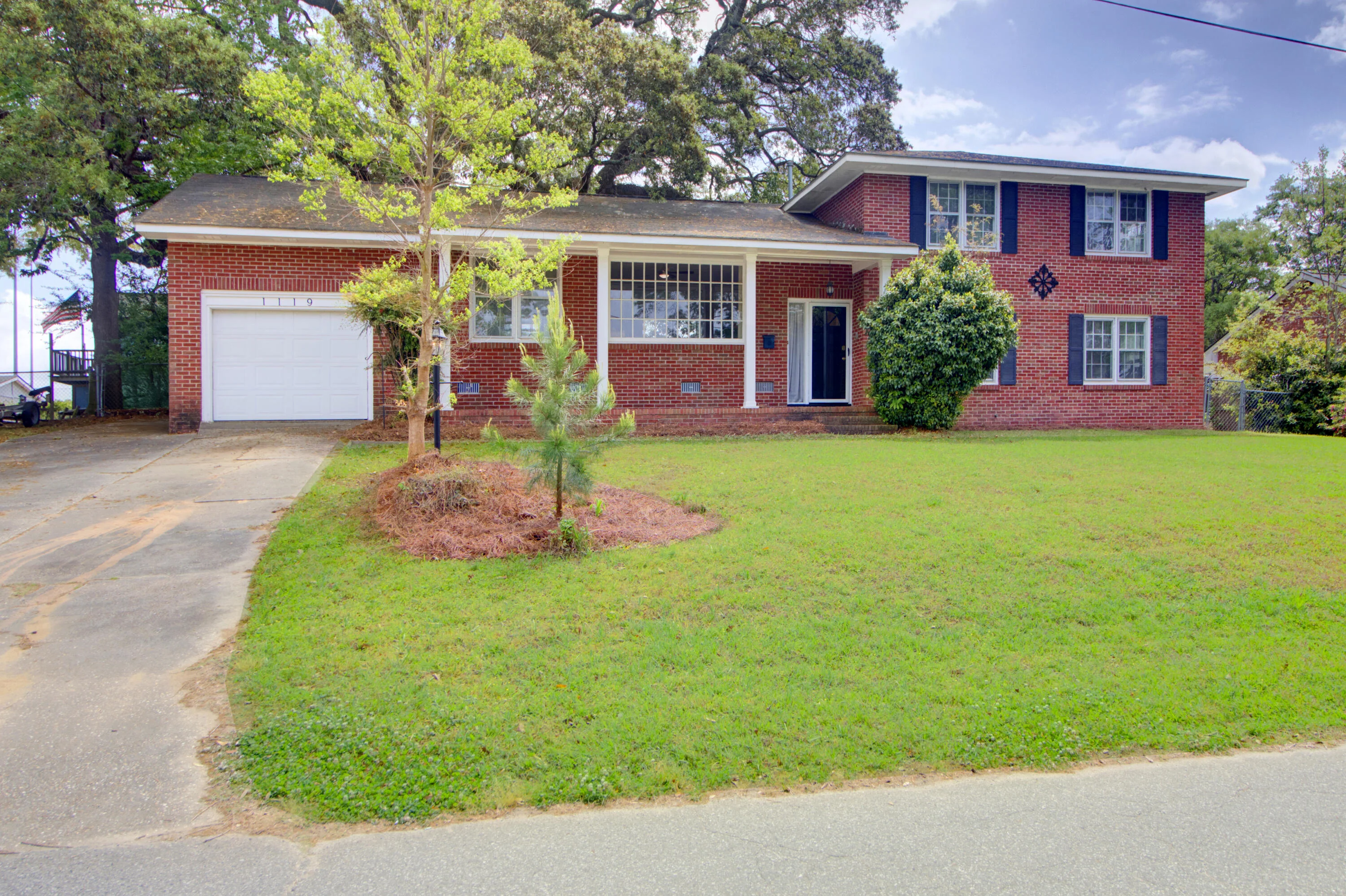 1119 Smithfield Place