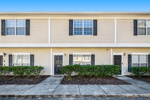 Photo of 1035 Lexi Court, Ladson, SC 29456 (MLS # 25028838) Photo of 1035 Lexi Court, Ladson, SC 29456 (MLS # 25028838)