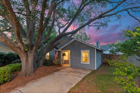 Photo of 1224 Decoy Court, Mount Pleasant, SC 29464 (MLS # 25026953)