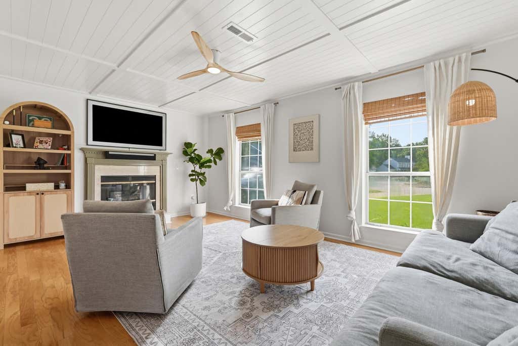 Photo of 1401 School House Road, Mount Pleasant, SC 29464 (MLS # 26021571)