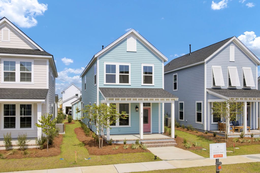 Photo of 814 Gentle Breeze Drive, Summerville, SC 29486 (MLS # 25012347)