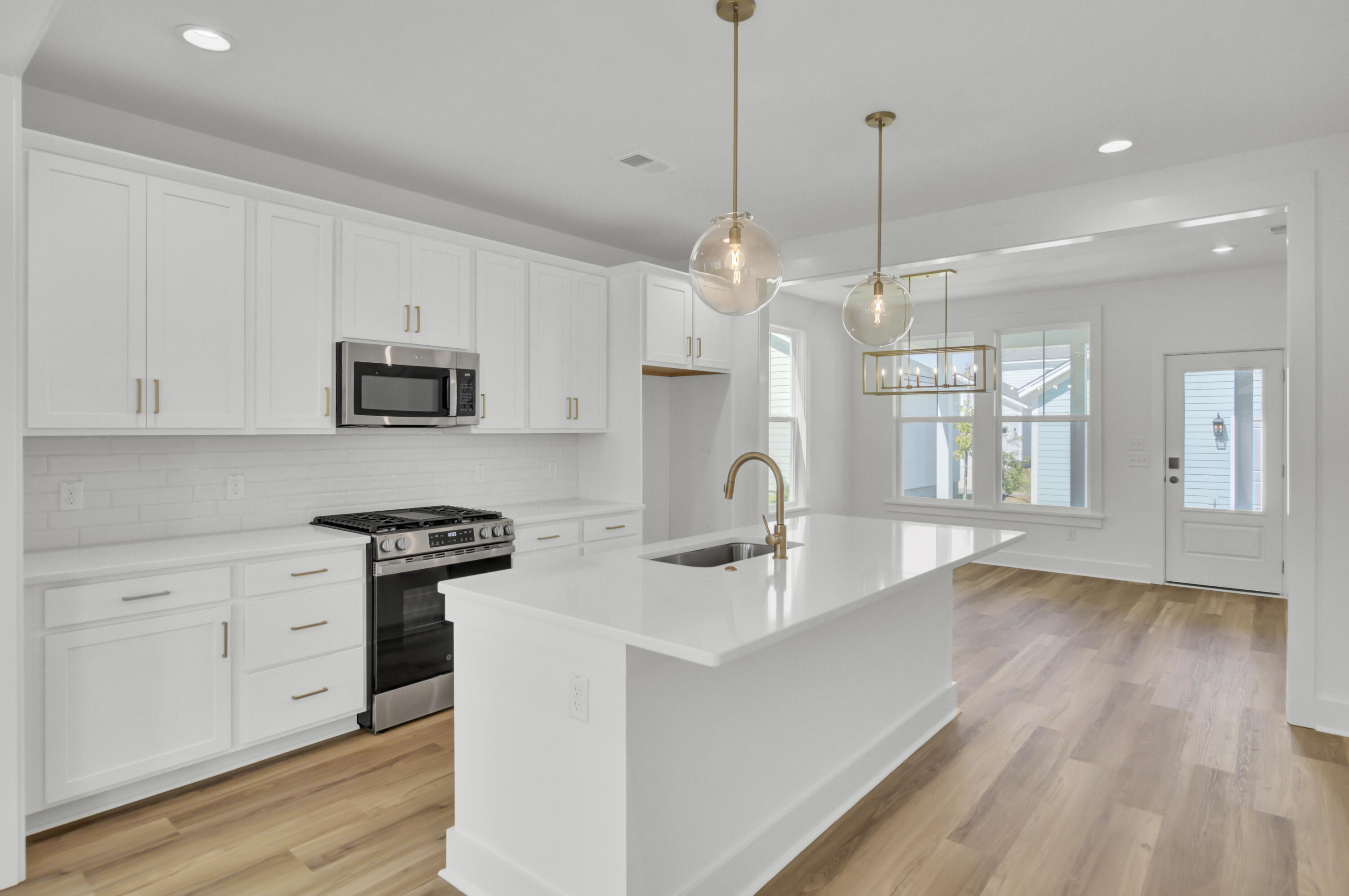 814 Gentle Breeze Drive