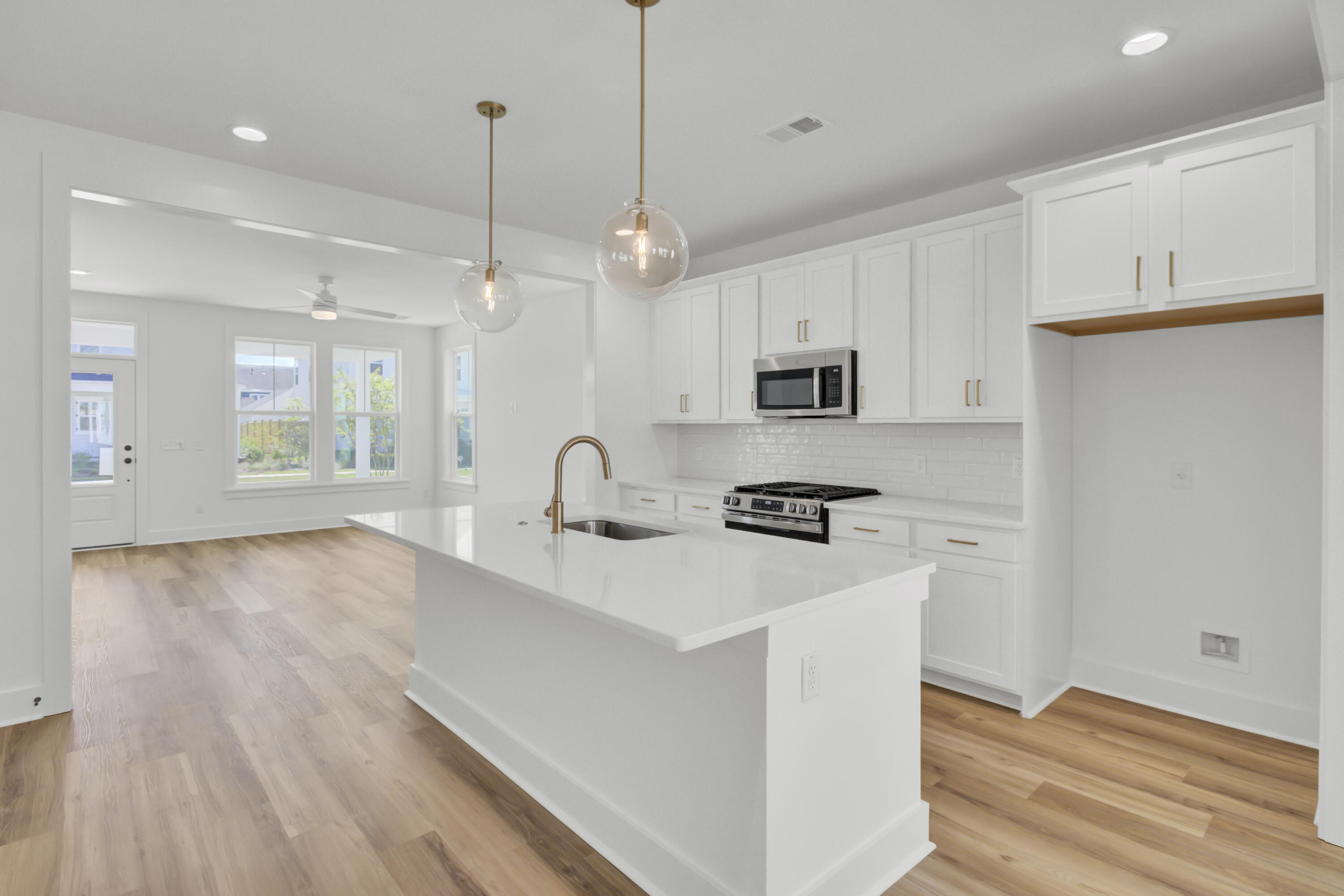 814 Gentle Breeze Drive