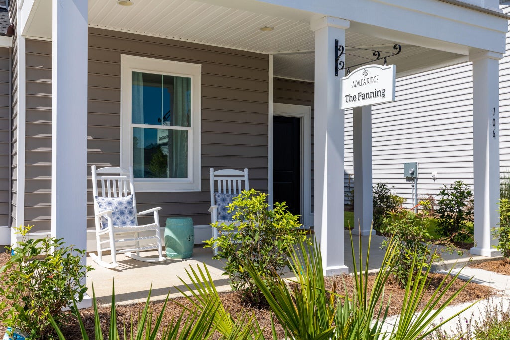 Photo of 1028 Lettered Olive Lane, Summerville, SC 29485 (MLS # 26029285)