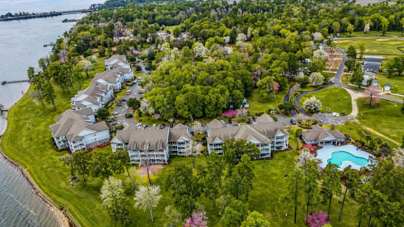1198 Bridgeview Lane E303