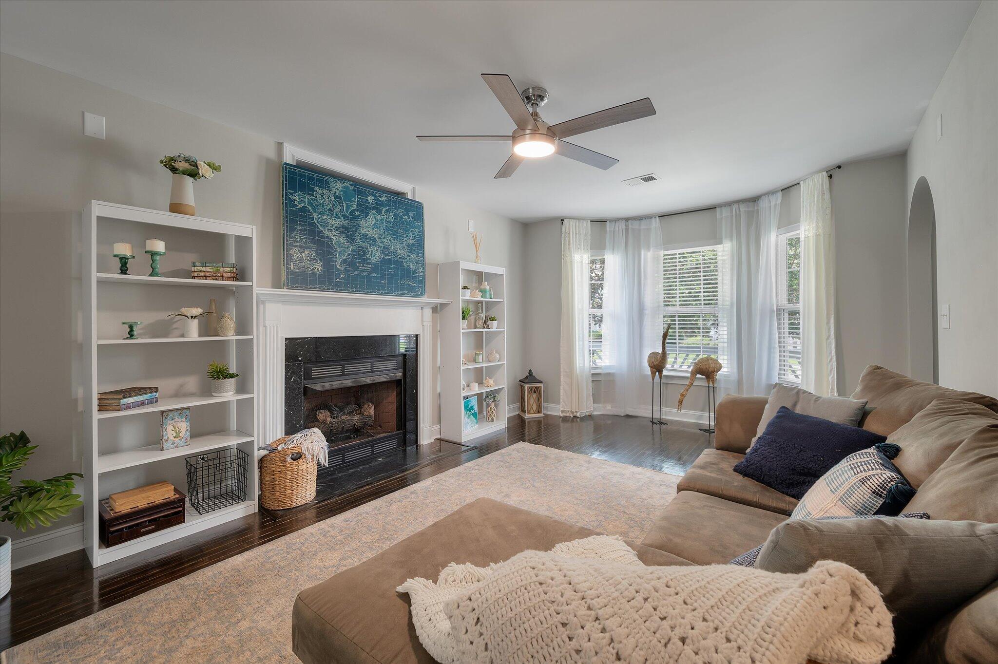 3038 Penny Lane