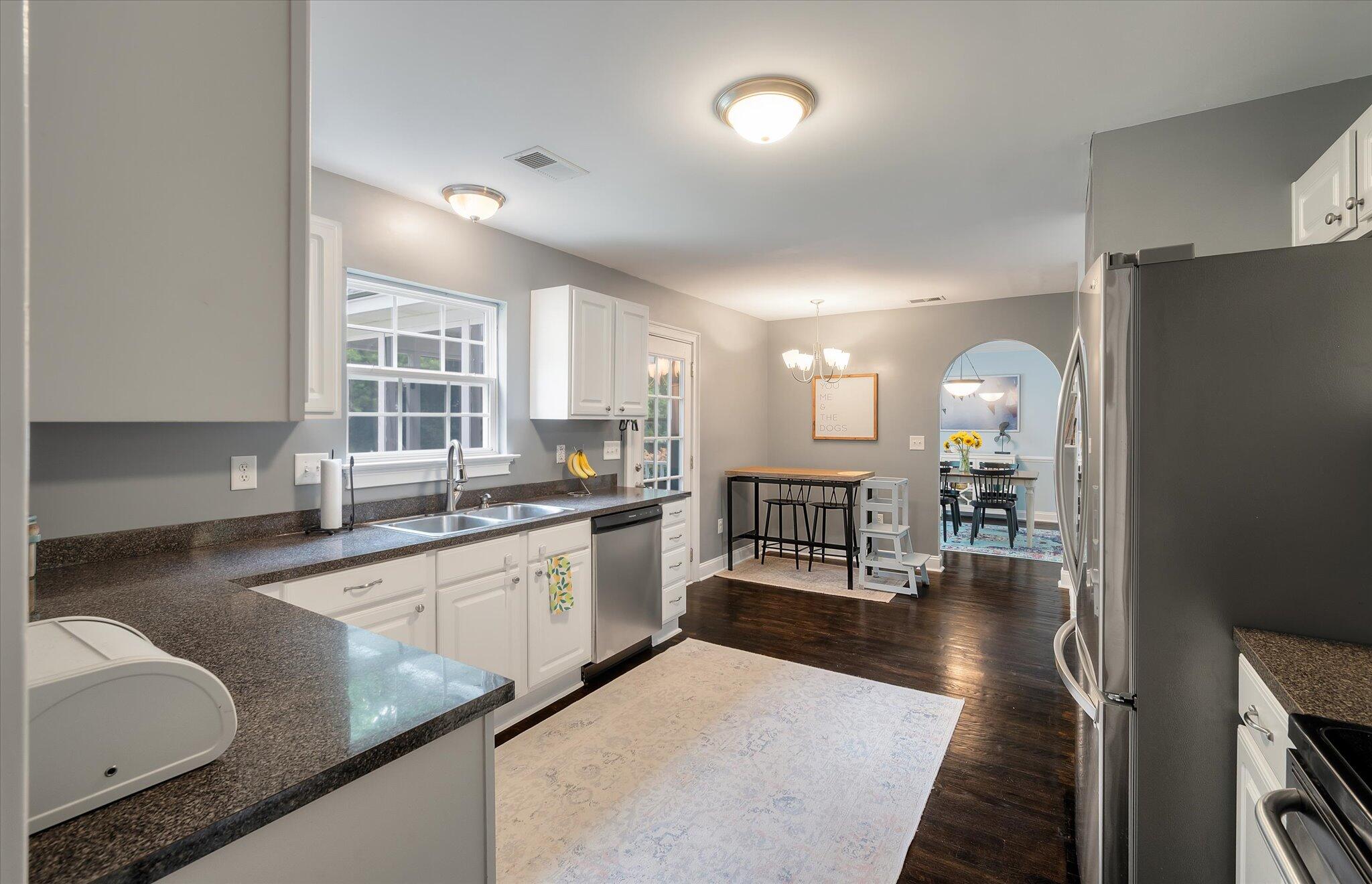 3038 Penny Lane