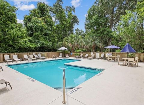 A home in North Charleston