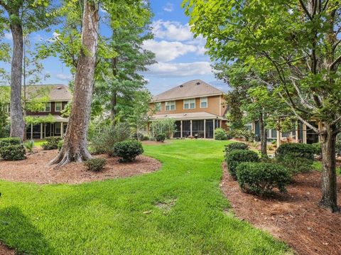 A home in North Charleston