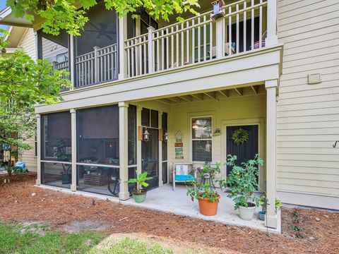 A home in North Charleston