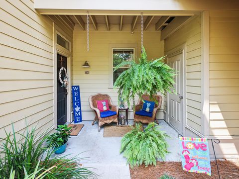 A home in North Charleston