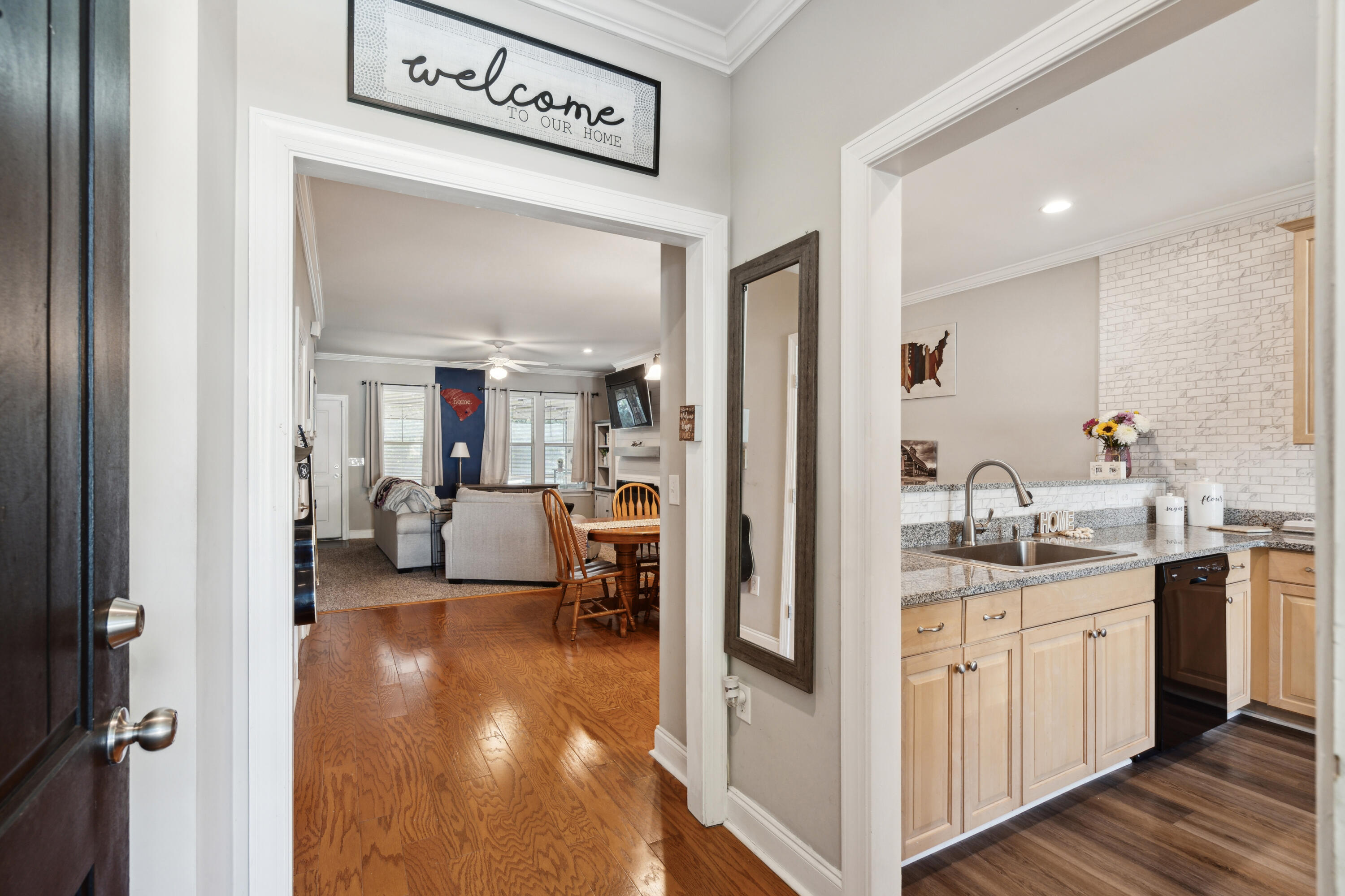 5511 Colonial Chatsworth Circle