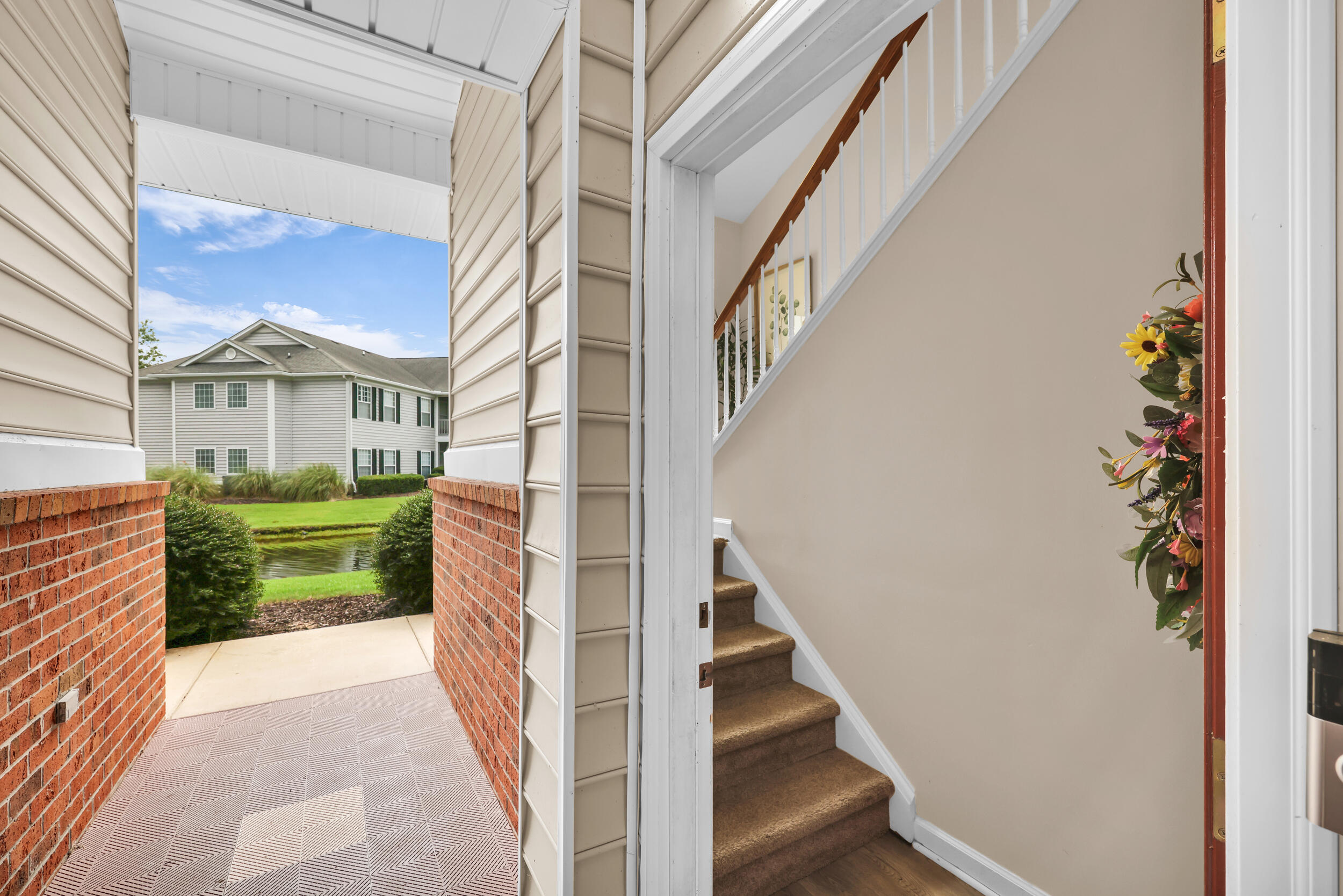 1528 Oxborough Circle