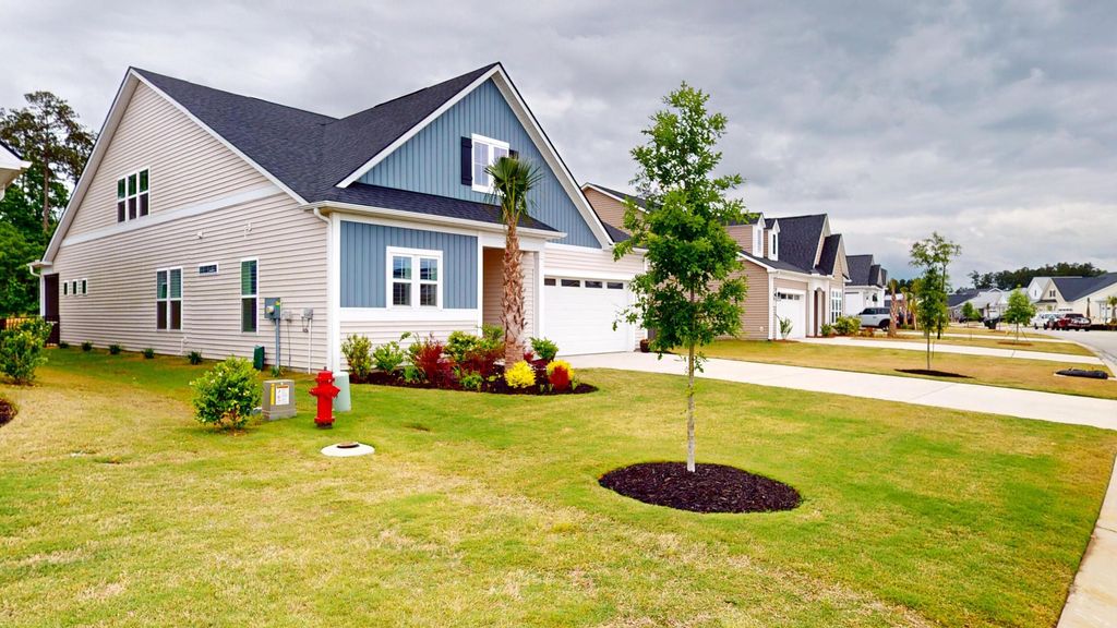 Photo of 156 Summerwind Drive, Summerville, SC 29486 (MLS # 26012653)