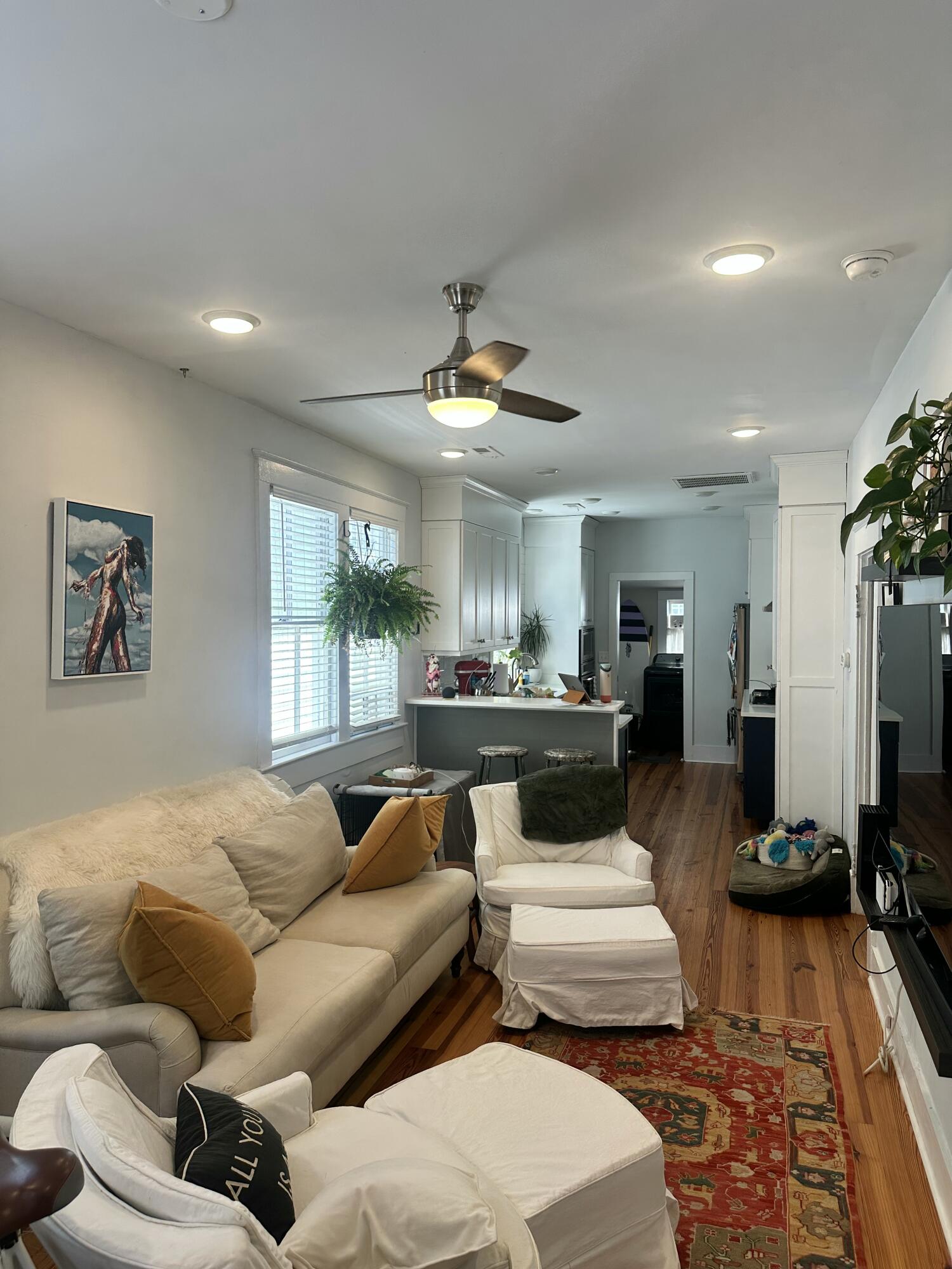 8 Maranda Holmes Street