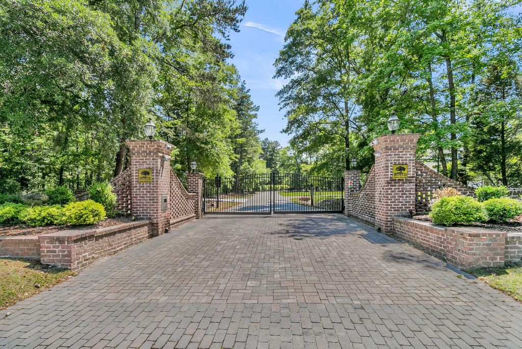 Photo of 107 Boyle Way, Summerville, SC 29485 (MLS # 26012510)