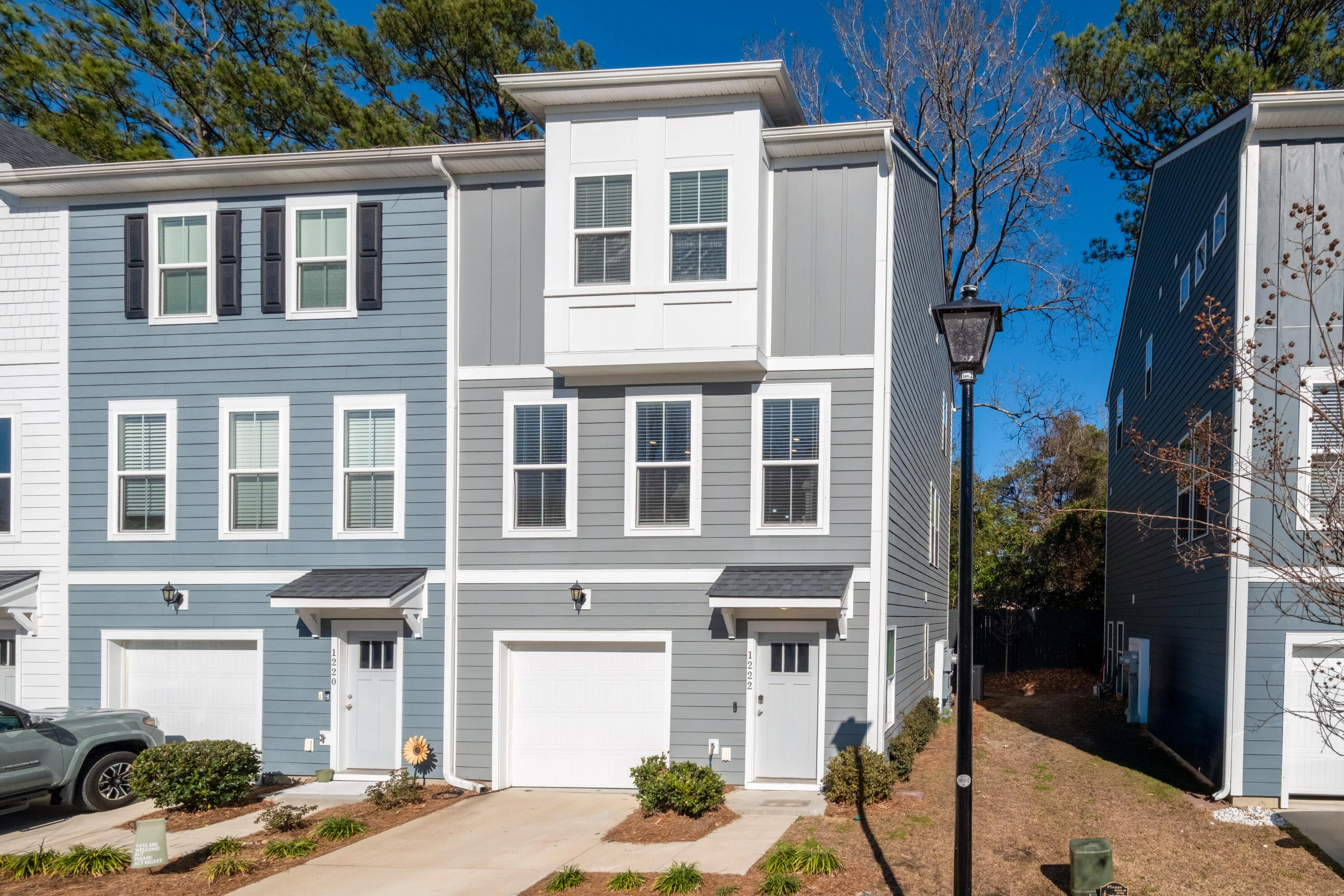 1222 Tice Lane