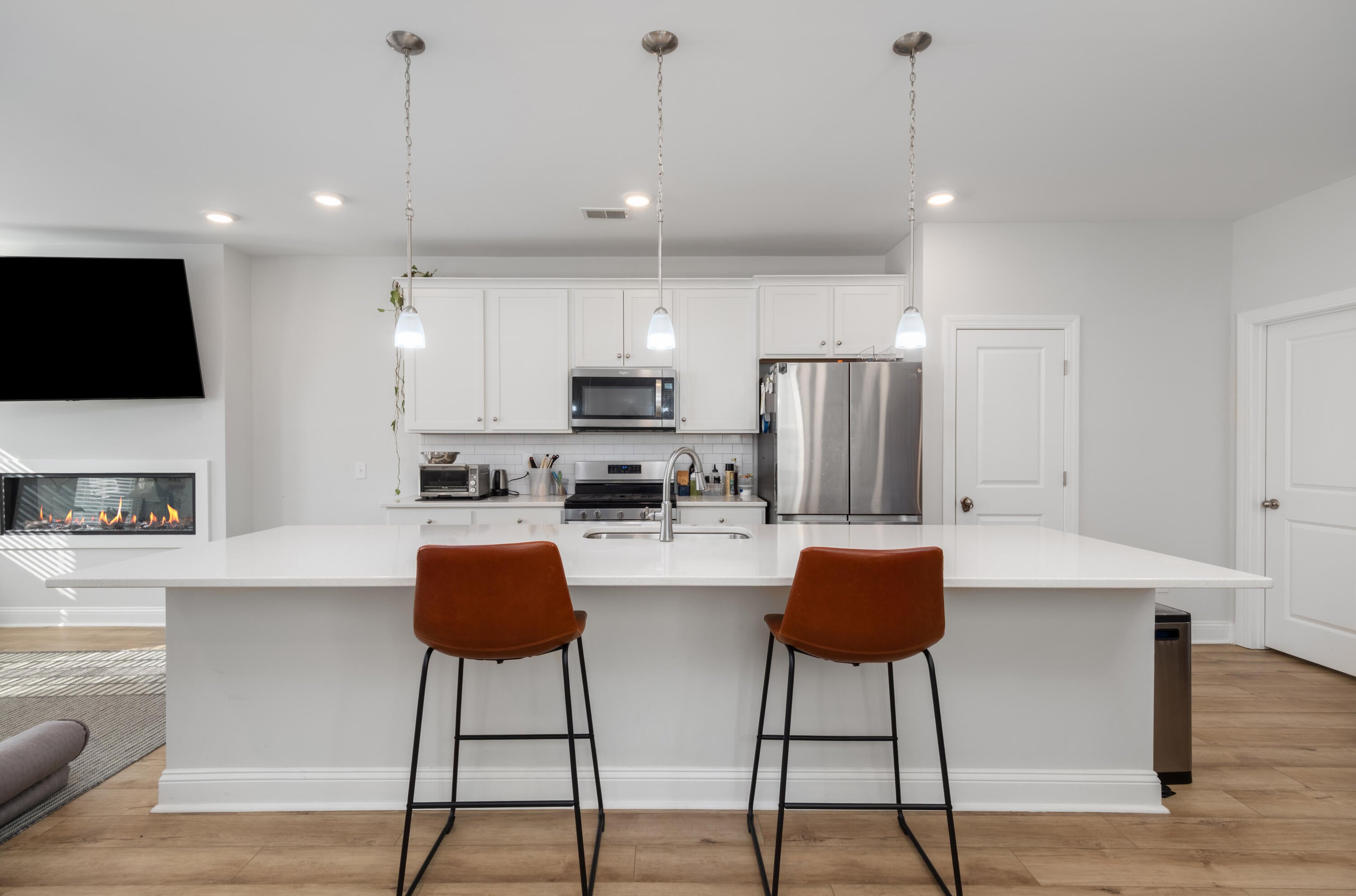 1222 Tice Lane