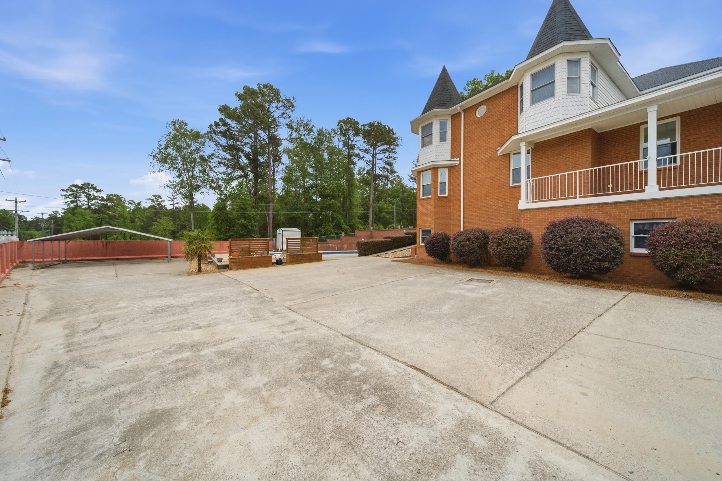 201 Bramblewood Circle