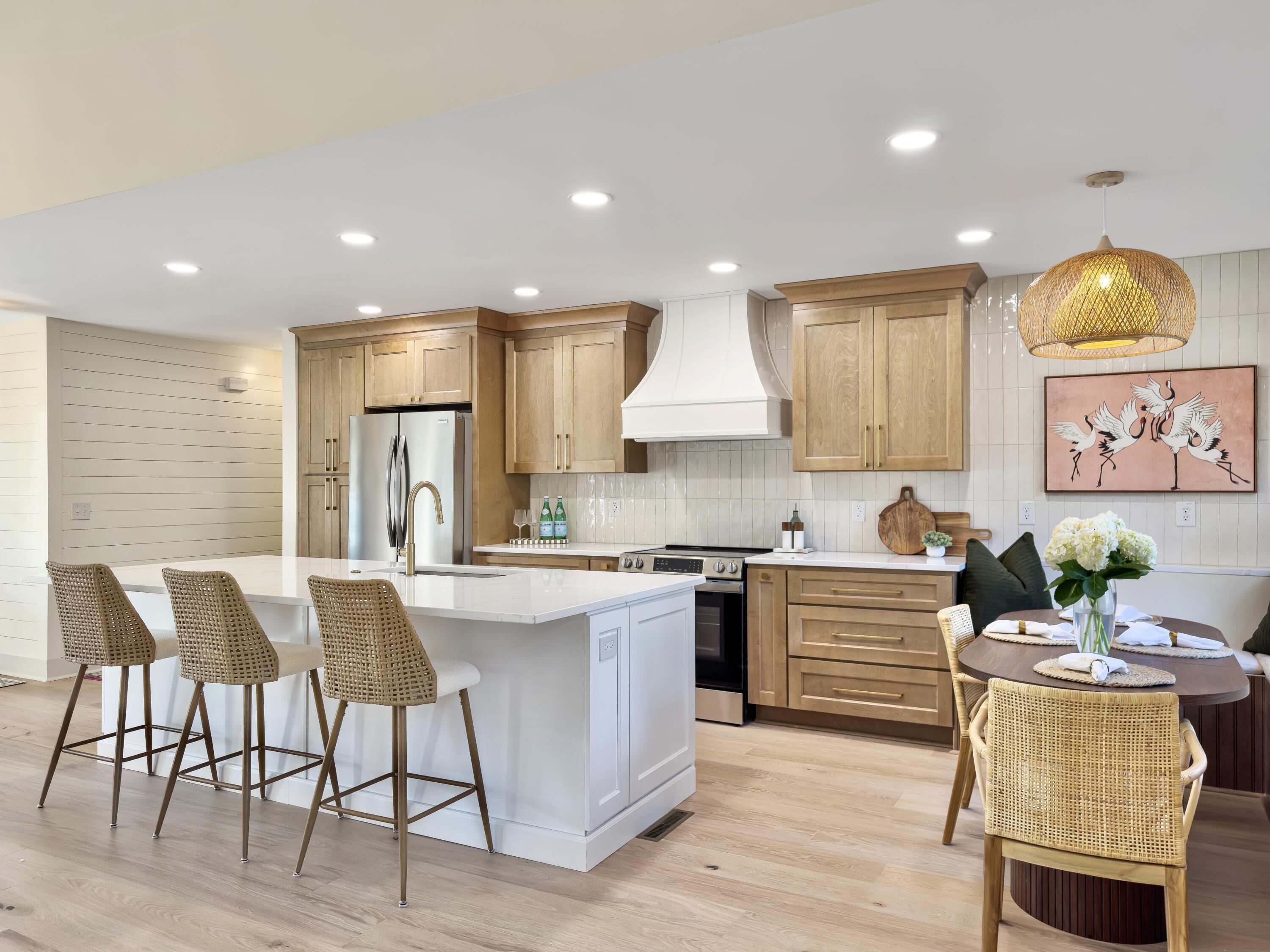 1291 Old Colony Road