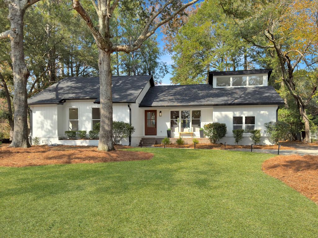Photo of 1291 Old Colony Road, Mount Pleasant, SC 29464 (MLS # 25031020)