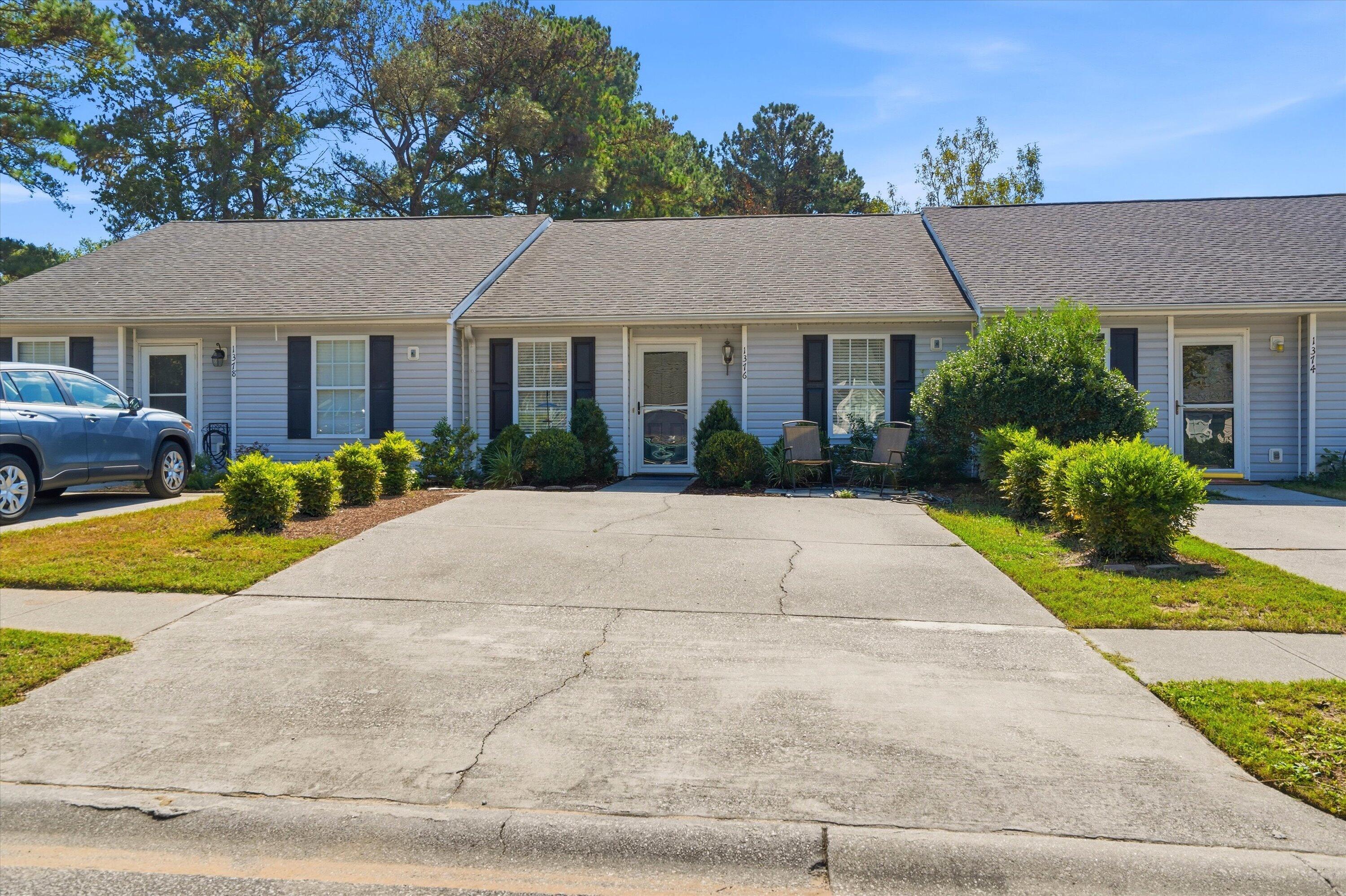 1376 Pinnacle Lane