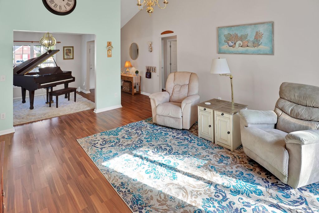Photo of 114 Dovetail Circle, Summerville, SC 29483 (MLS # 25027154)