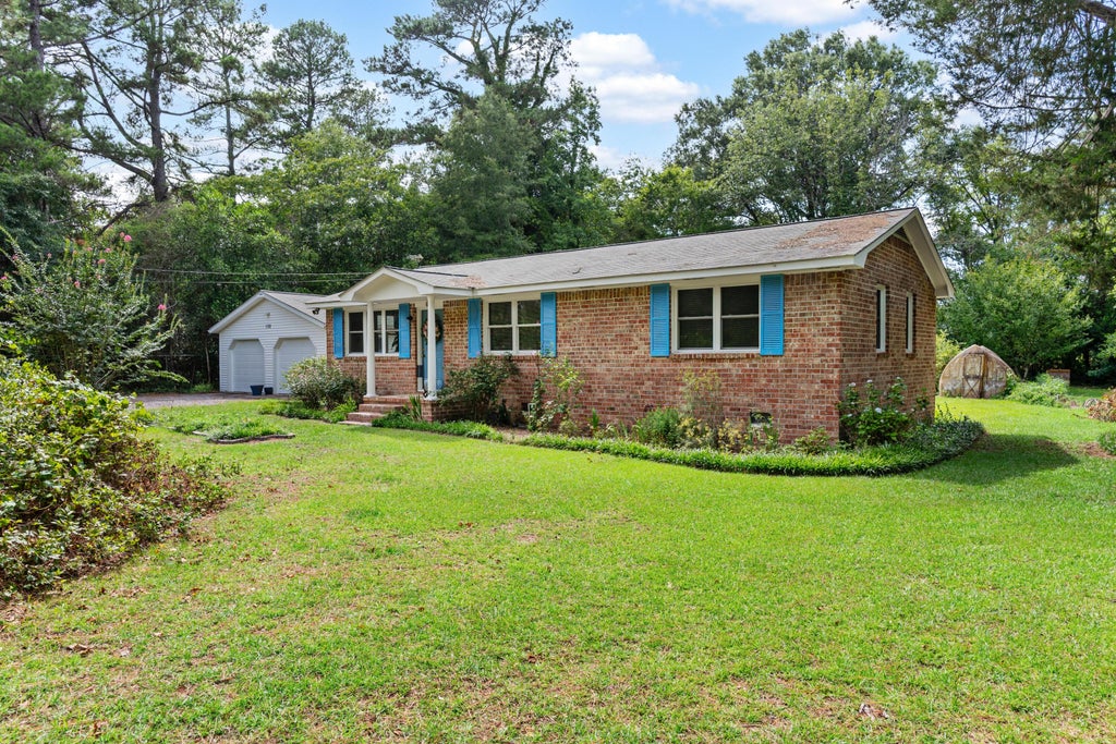 Photo of 132 Rufus Road, Orangeburg, SC 29115 (MLS # 26020959)