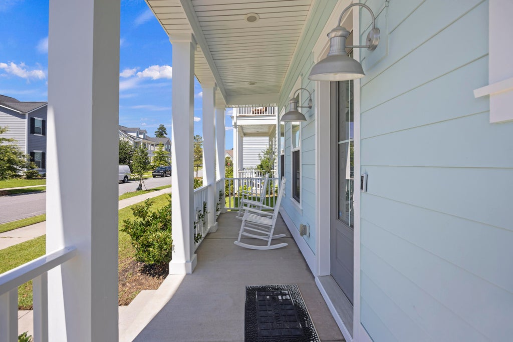 Photo of 204 Magnolia Garden Drive, Summerville, SC 29483 (MLS # 26017567)