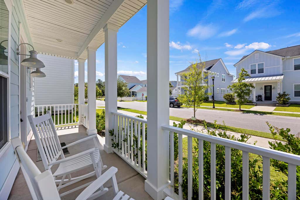 Photo of 204 Magnolia Garden Drive, Summerville, SC 29483 (MLS # 26017567)