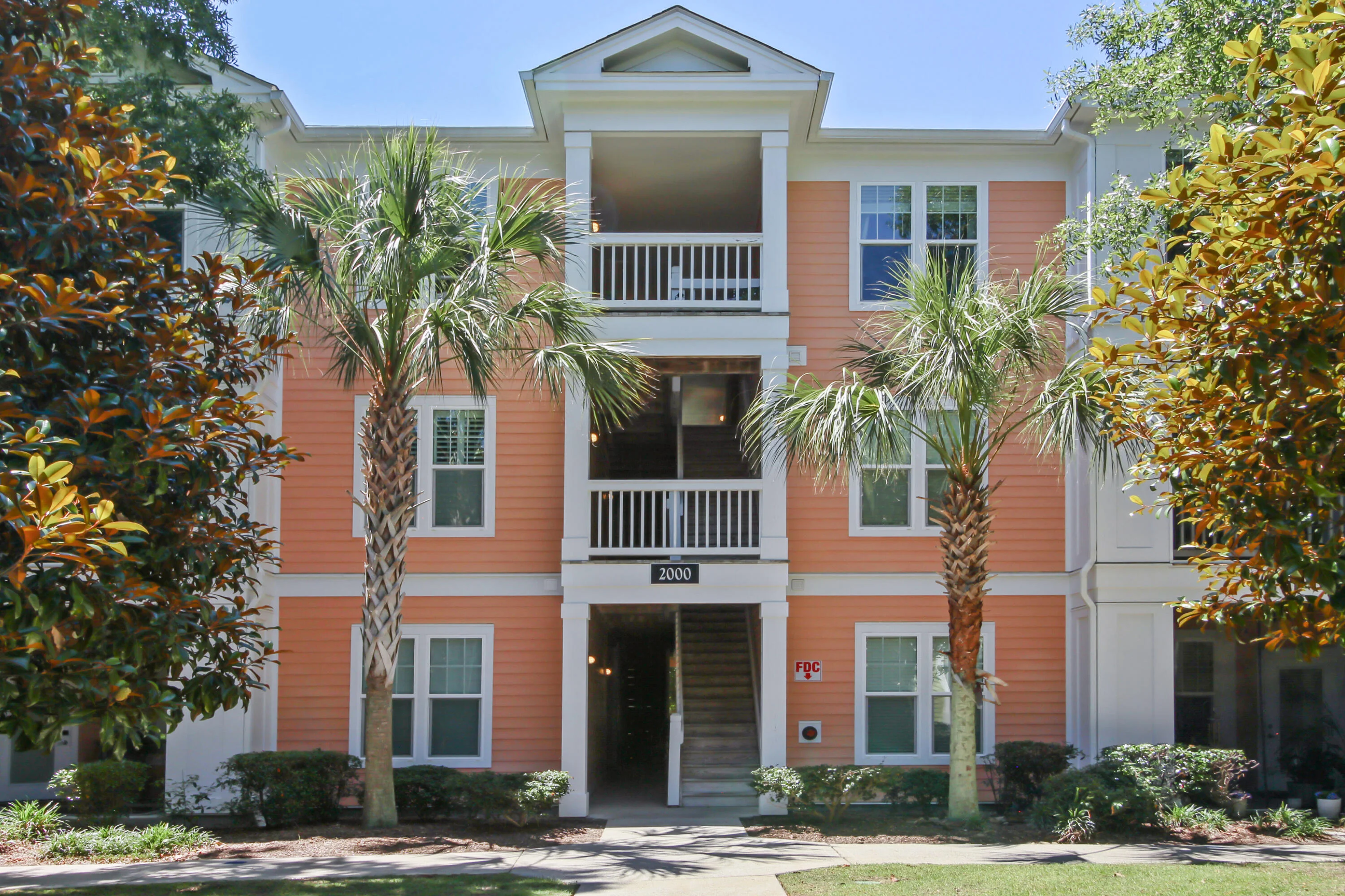 2033 Chatelain Way