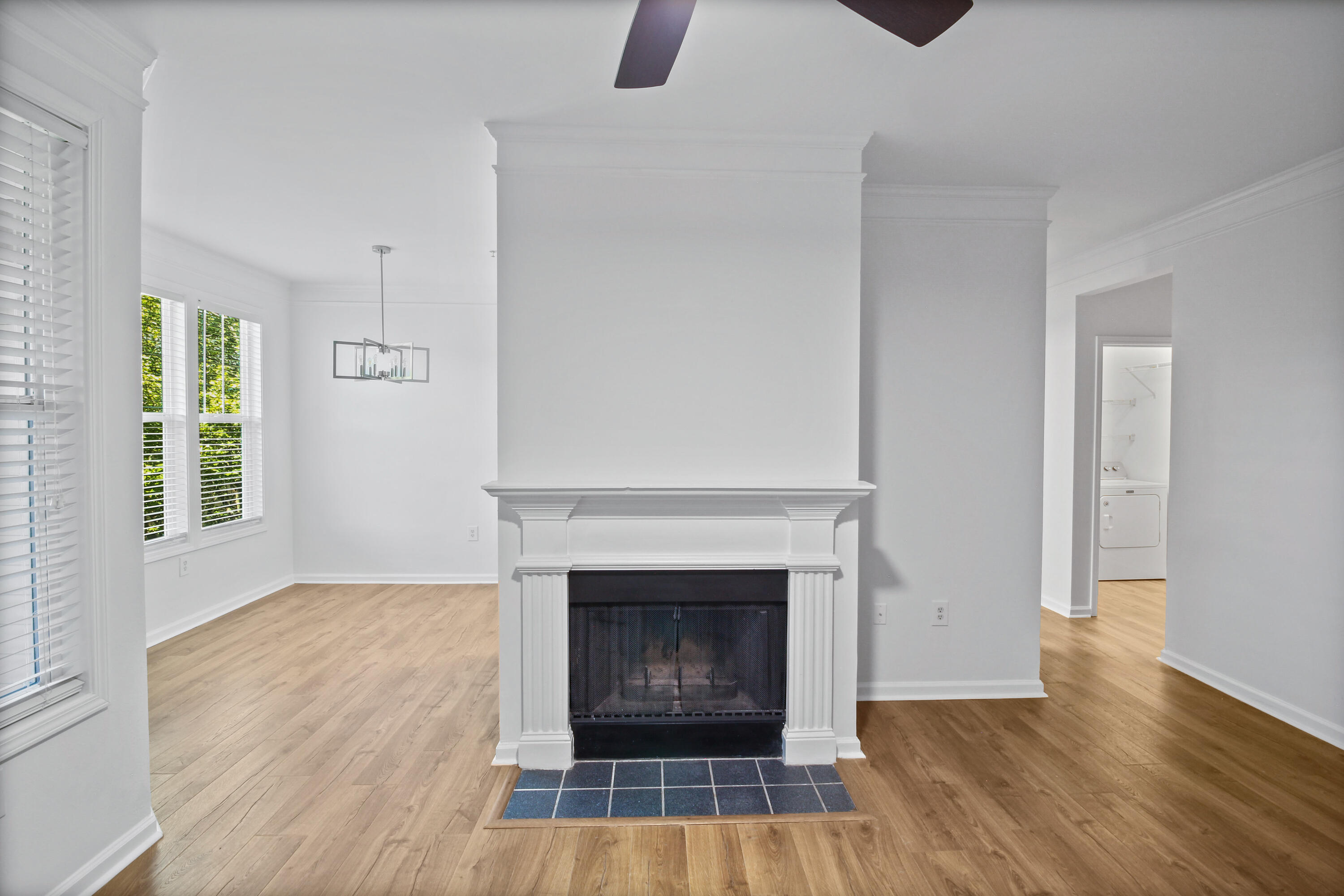 2033 Chatelain Way