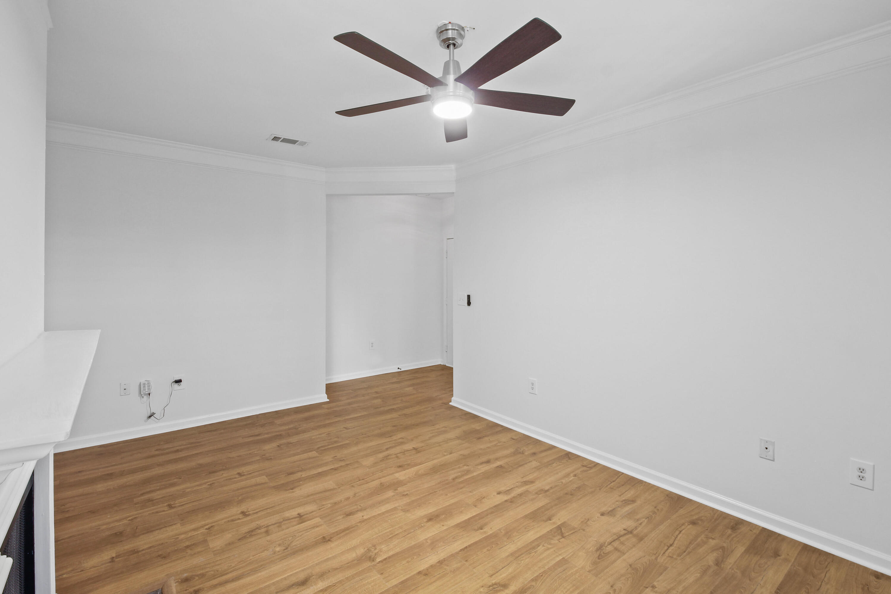 2033 Chatelain Way