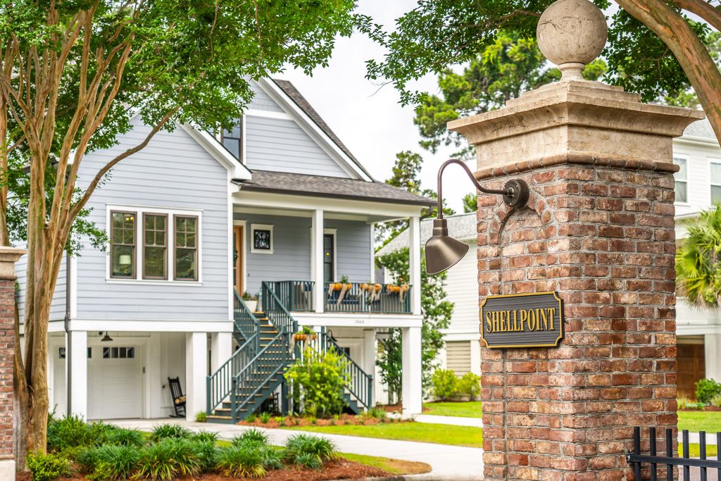 Photo of 1560 Appling Drive, Mount Pleasant, SC 29464 (MLS # 26015897)