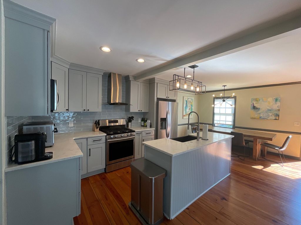 Photo of 102 Beaufain Street #B, Charleston, SC 29401 (MLS # 26011979)