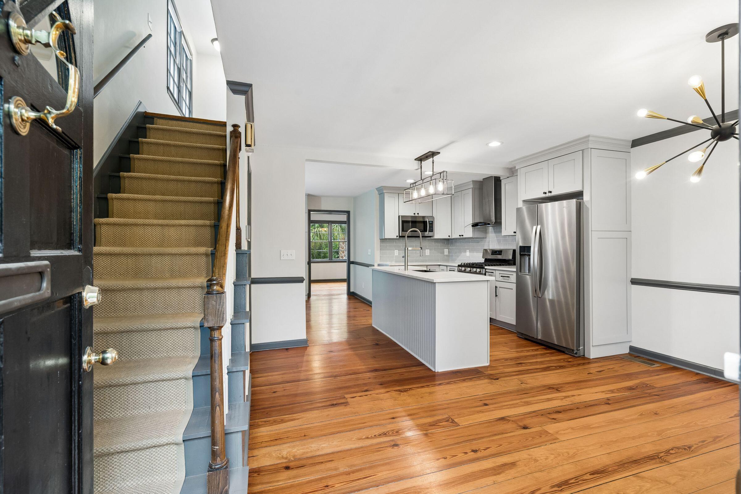 102 Beaufain Street B