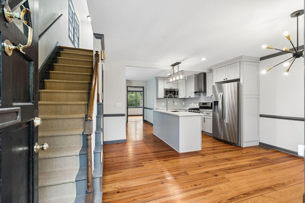 Photo of 102 Beaufain Street #B, Charleston, SC 29401 (MLS # 26011979)