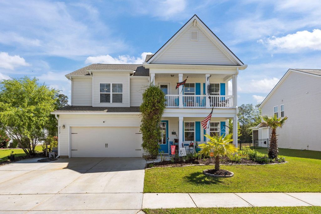 Photo of 2512 Hummingbird Lane, Summerville, SC 29483 (MLS # 26013044)