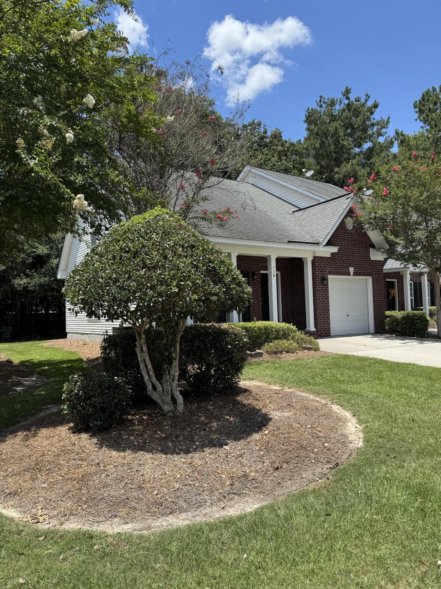 116 Venezia Court