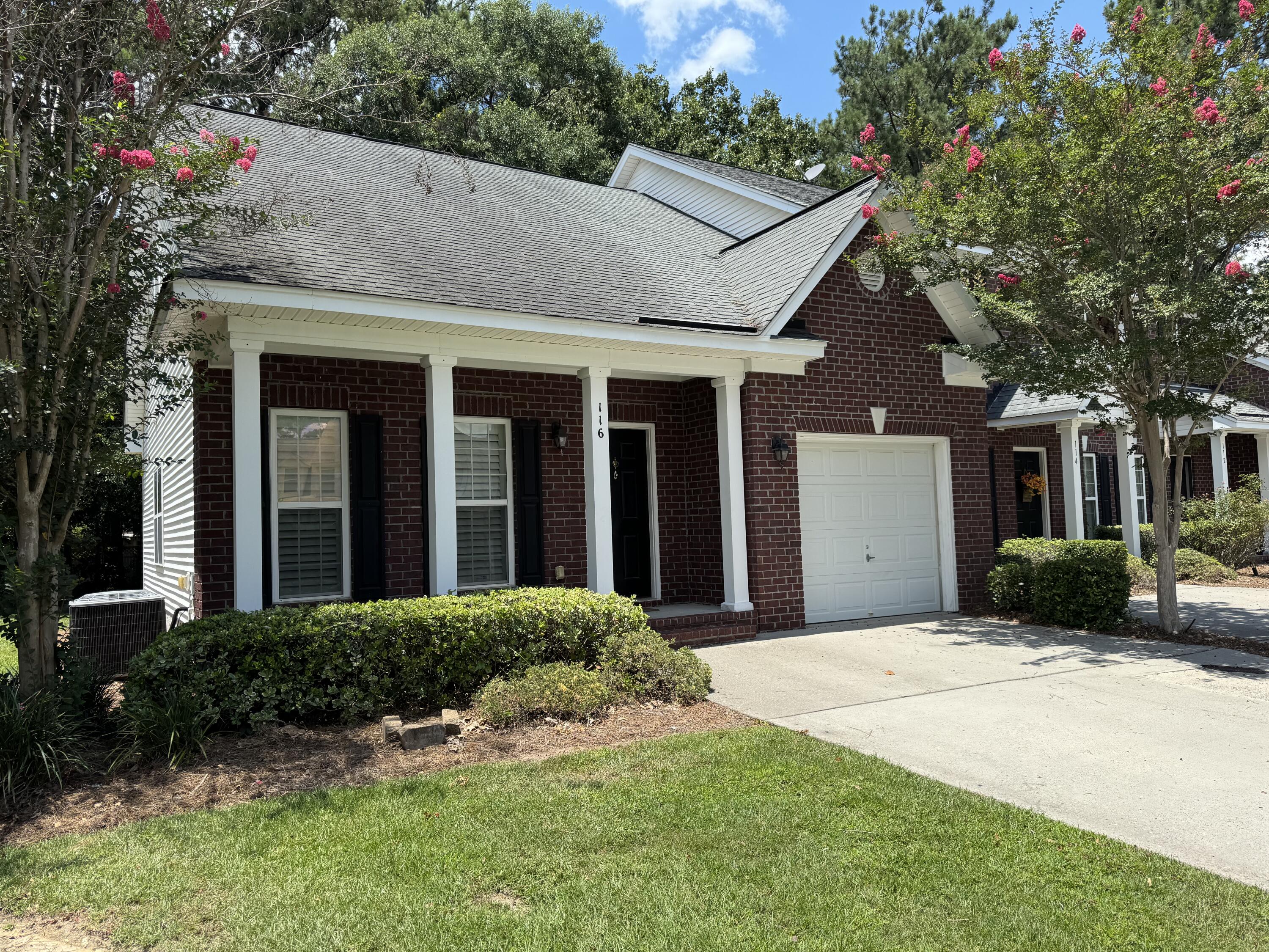 116 Venezia Court