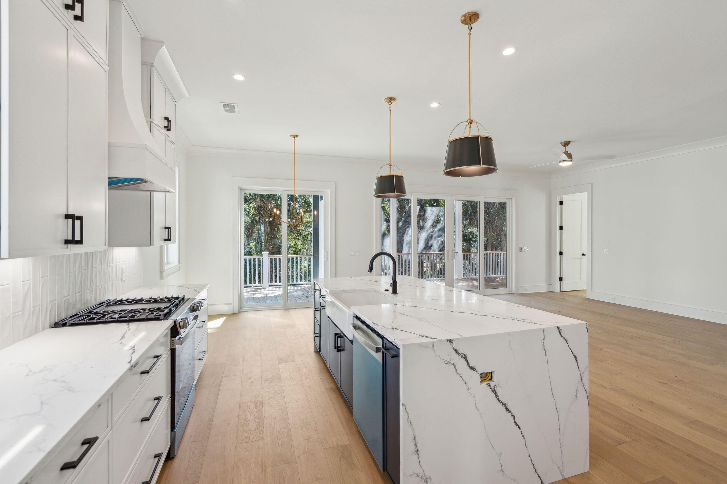 806 Jungle Road