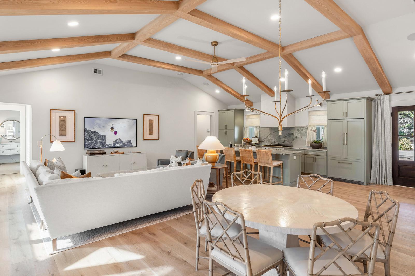 319 Hobcaw Drive