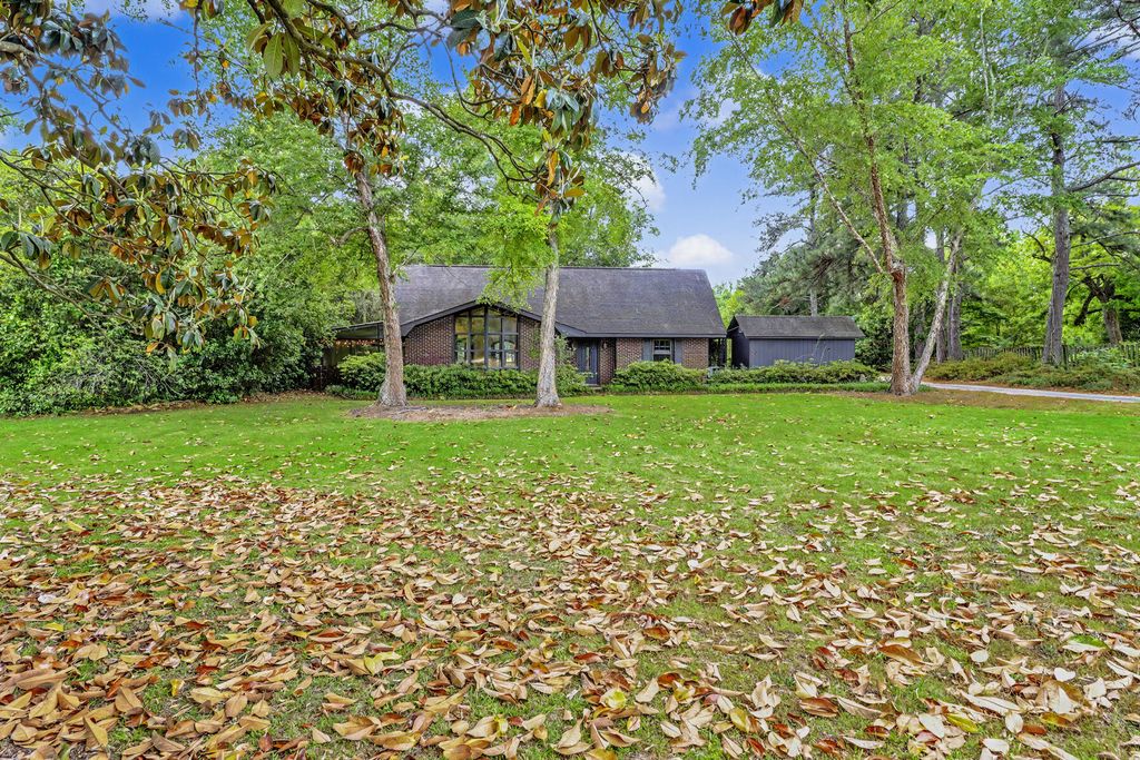 Photo of 20 Salem Street, Mayesville, SC 29104 (MLS # 26012644)