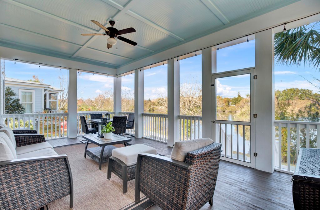 Photo of 1615 Paradise Lake Drive, Mount Pleasant, SC 29464 (MLS # 26001976)