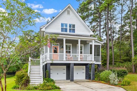 Photo of 129 Martins Point Drive, Wando, SC 29492 (MLS # 25027907)