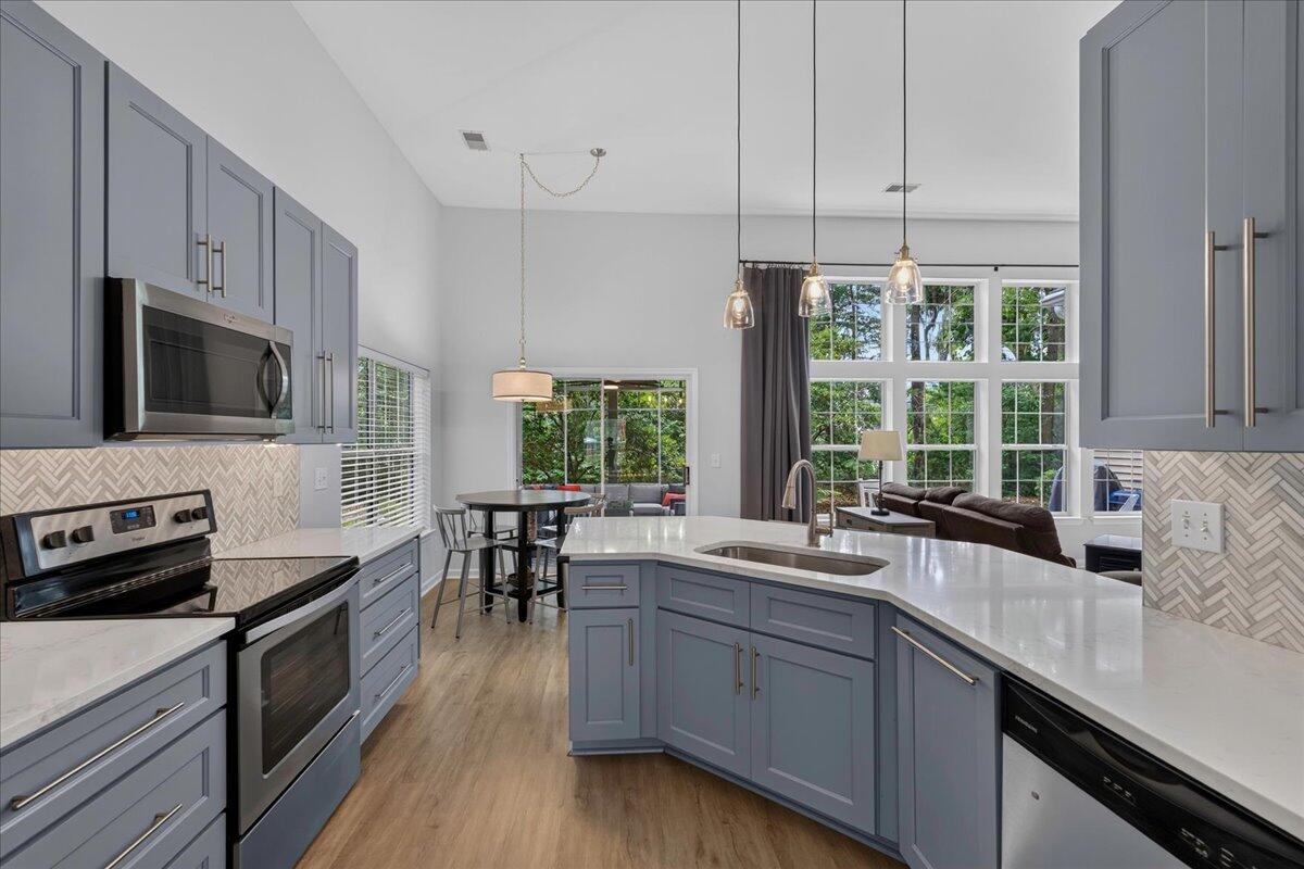 211 Green View Court