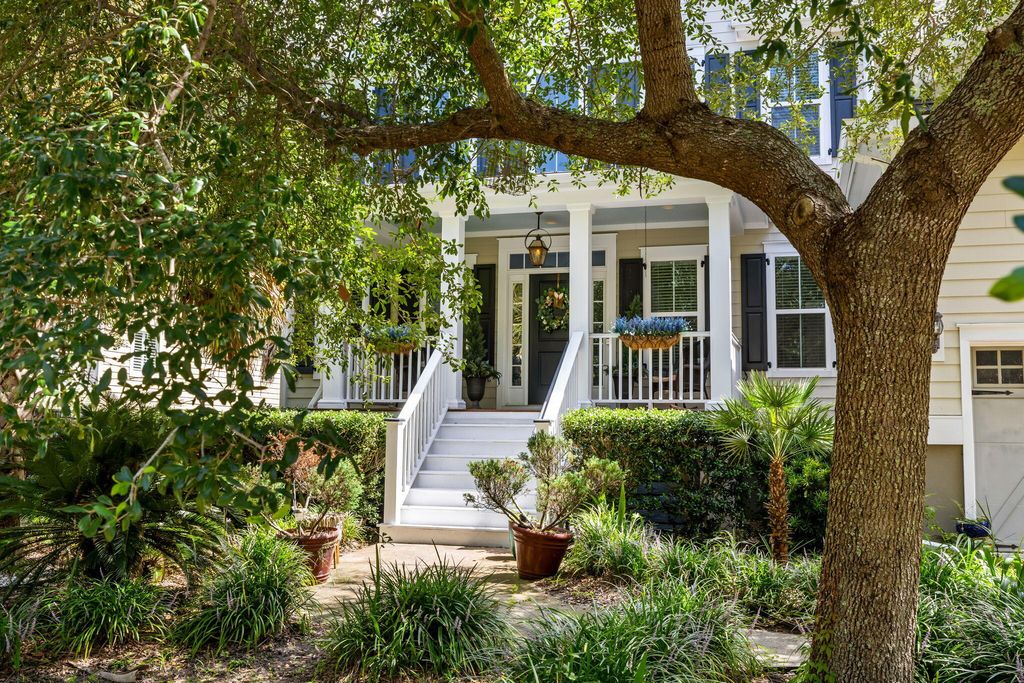 Photo of 1437 Scotts Creek Circle, Mount Pleasant, SC 29464 (MLS # 25022517)