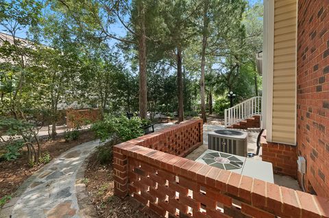 A home in North Charleston