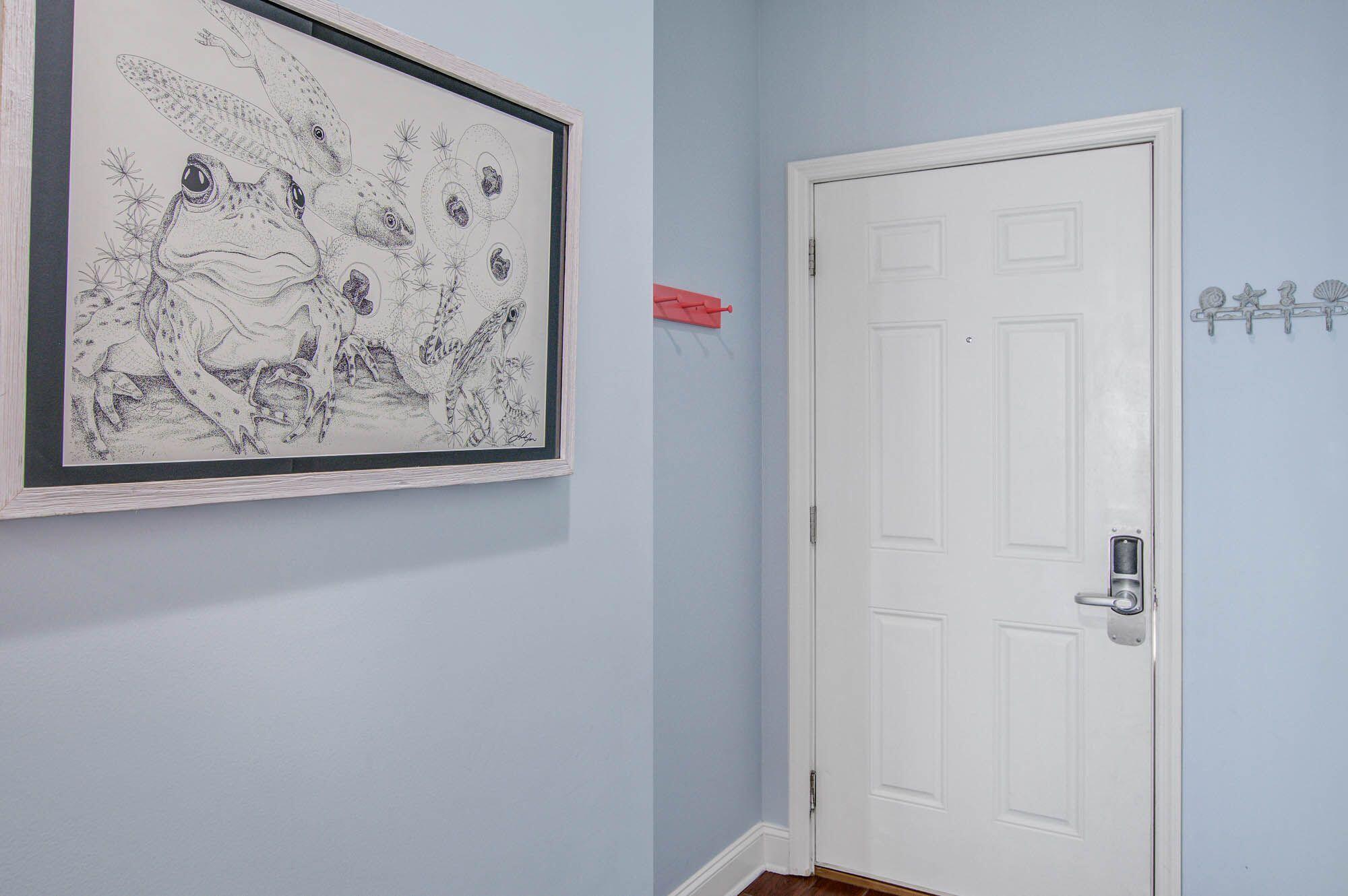 114 W Arctic Avenue B302